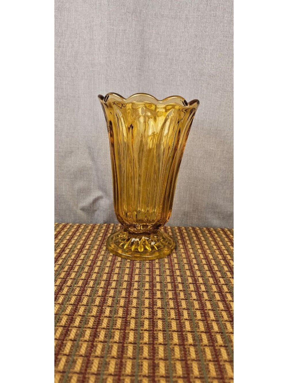 Anchor Hocking Fairfield Amber Glass Vase 6.5" Scalloped Rim Vintage Home Décor